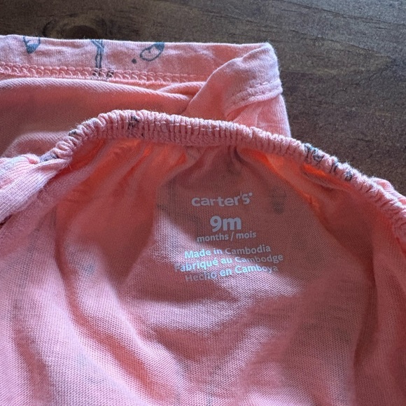 🩷 6 for $20 🩷 Carter's Coral Baby Onesie - Picture 4 of 4